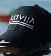 Cepure ar nagu Latvija 