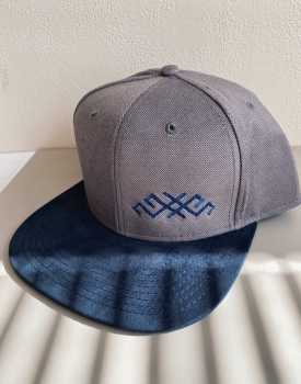 Cepure ar nagu "Mārtiņa zīme" zila 