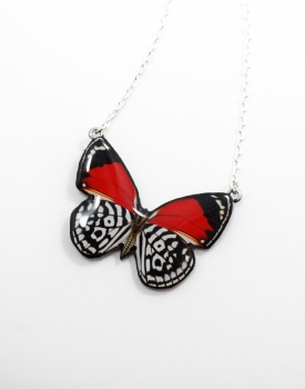 Summer magic of the "Butterfly" necklace
